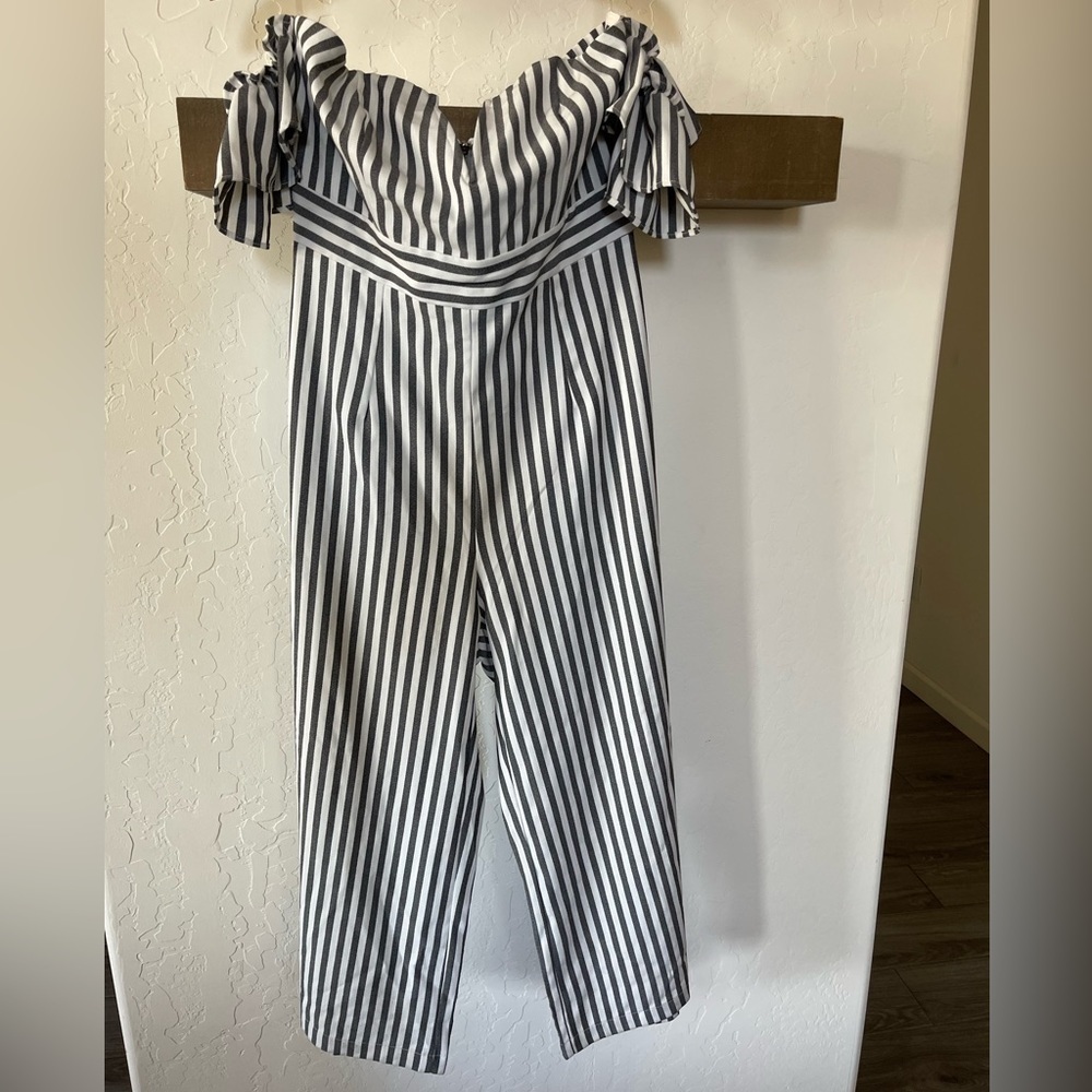 Privy| Nautical Pinstriped Strapless Jumpsuit in Cropped Wide Leg•••Size Large